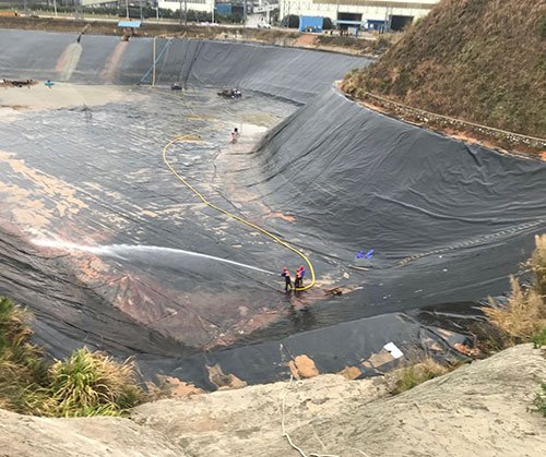 栾城废水池清理